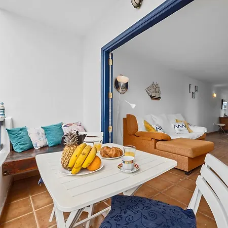 Home2book Charming *