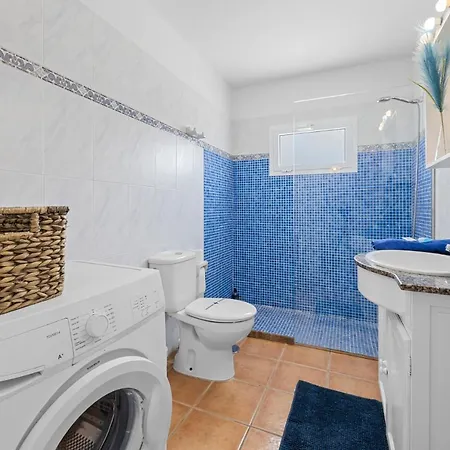 Διαμέρισμα Home2book Charming *