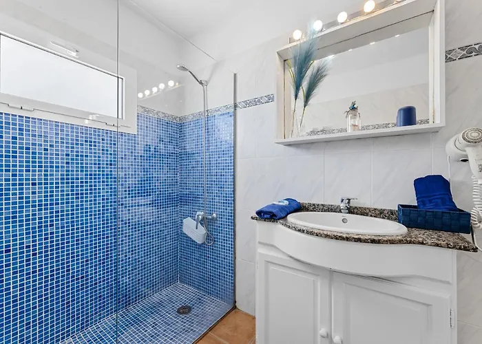 Home2book Charming *